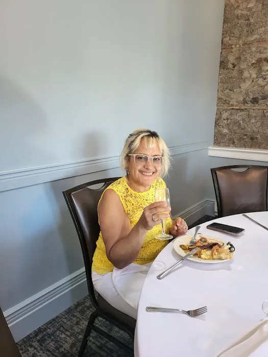 Migel's Tavern at The Golf Club at Mansion Ridge Picture 3