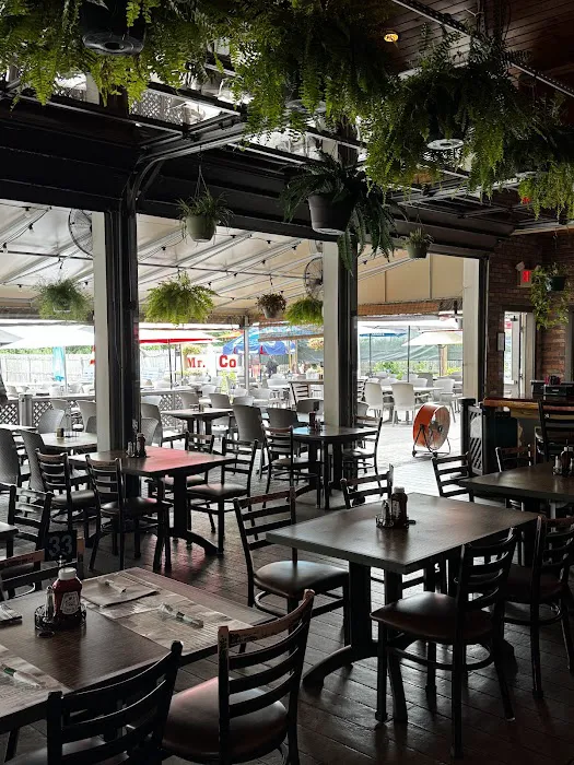 Captain's Table Picture 7