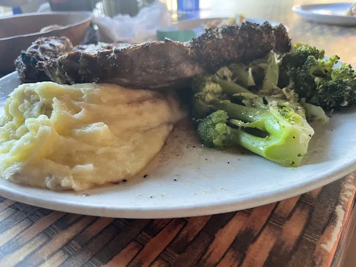 Captain's Table Picture 4