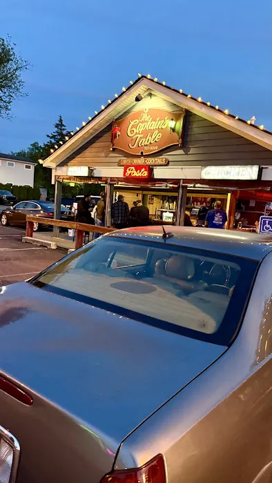 Captain's Table Picture 8