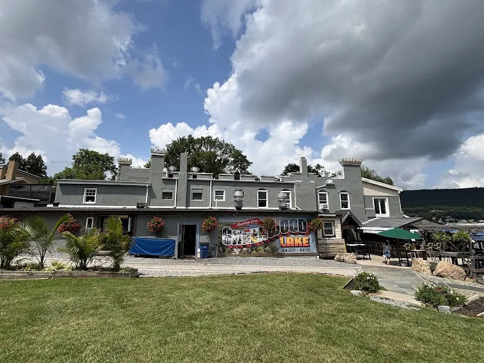 Cove Castle Restaurant Picture 1