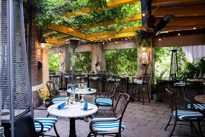 Il Vecchio Cafe Picture 3