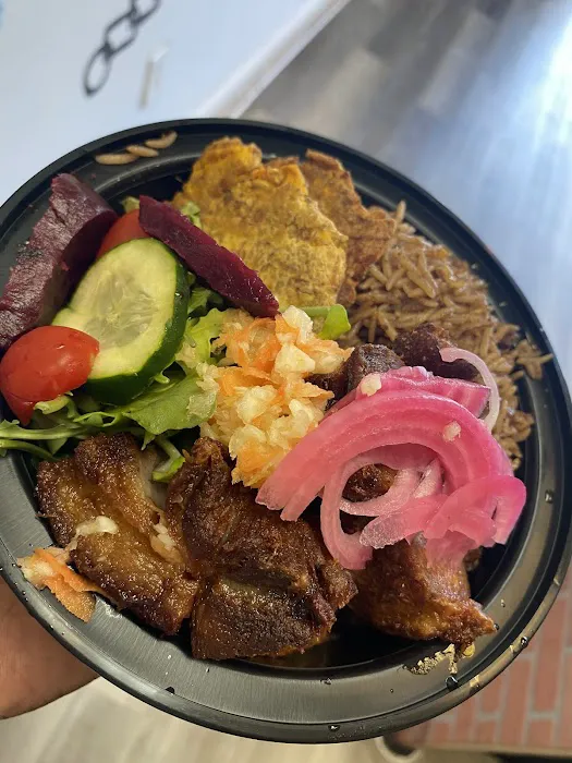 Gingerbites Haitian Bistro Picture 2