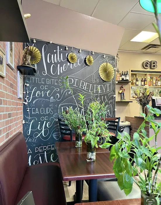 Gingerbites Haitian Bistro Picture 10