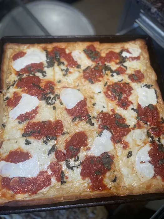 La Nonna's Pizzeria Picture 3