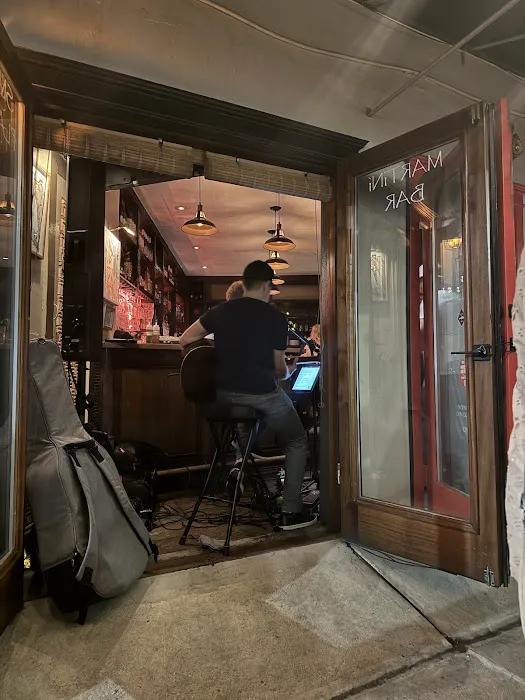 Bar Petite Picture 4