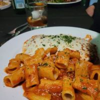 Ivy Kitchen and Bar ico