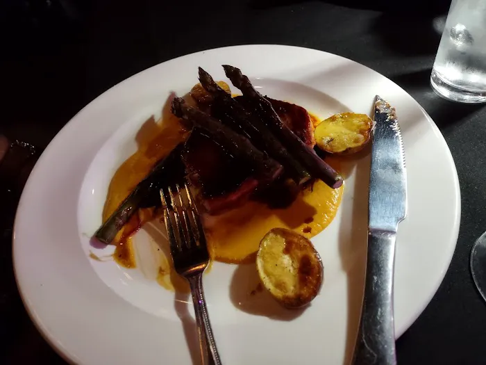 Ivy Kitchen and Bar Picture 4