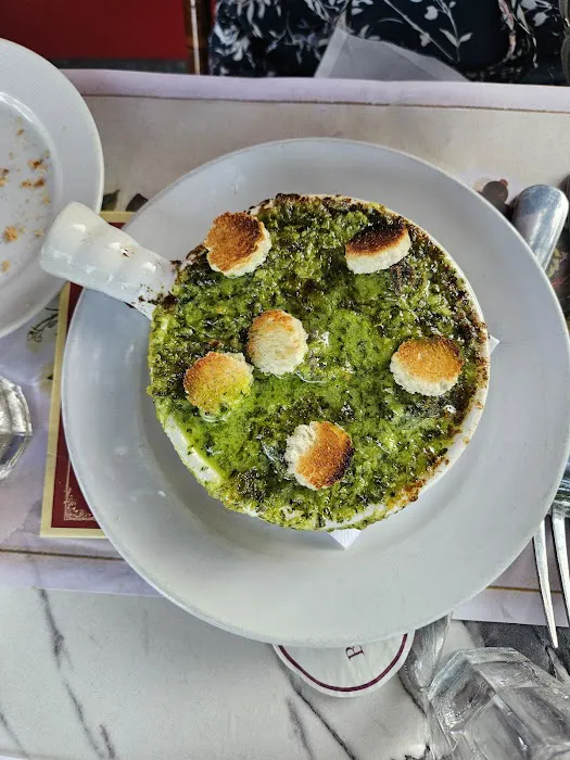 Bistro Cassis Picture 5