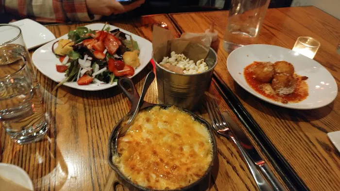 Craft 14 Kitchen + Bar Picture 6