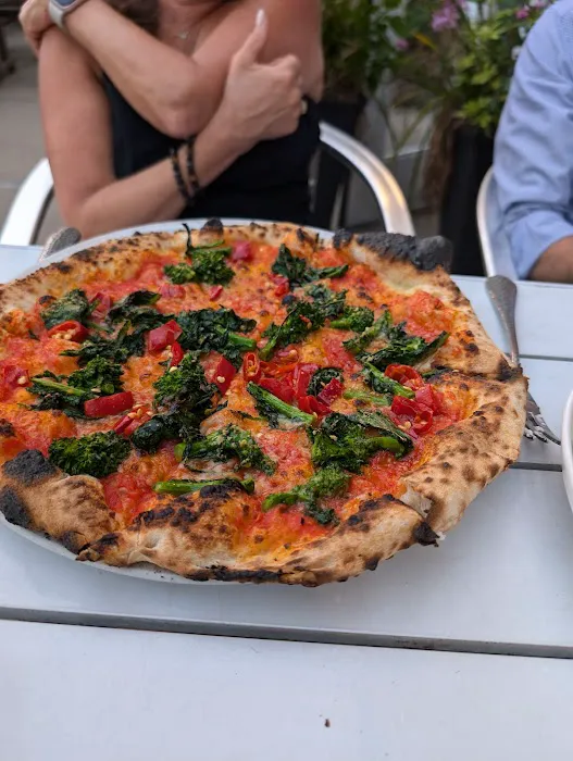 Parlor Pizza Wilton Picture 7