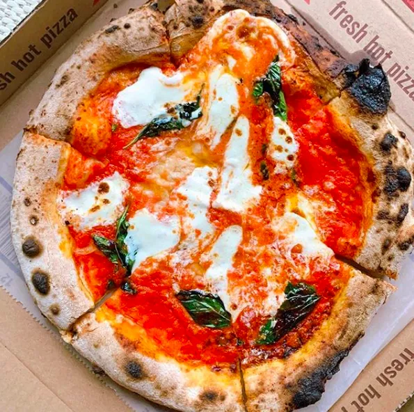 Parlor Pizza Wilton Picture 6