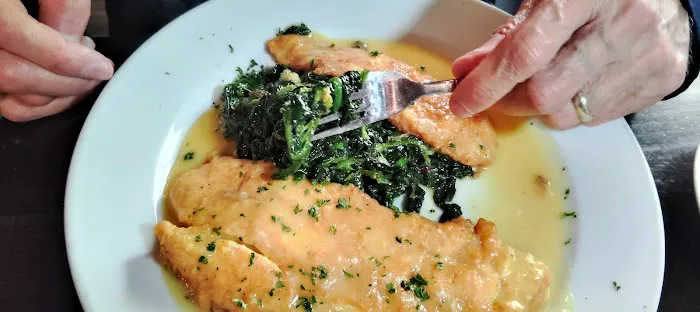 Oscar's II Restaurant & Bar Picture 3