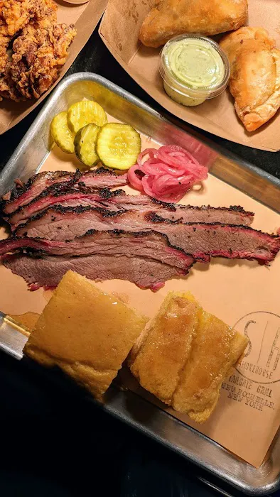 SmokeHouse Tailgate Grill - Somers Picture 4