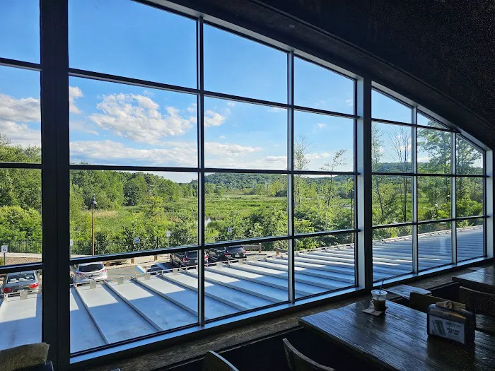 SmokeHouse Tailgate Grill - Somers Picture 3