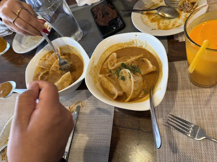 Taste of Everest Picture 7