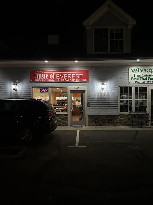 Taste of Everest Picture 2