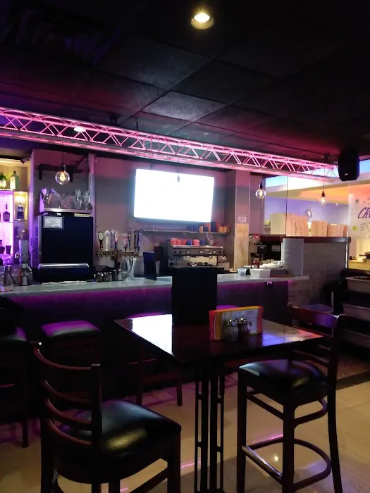 Crossroads Pizza House Picture 7