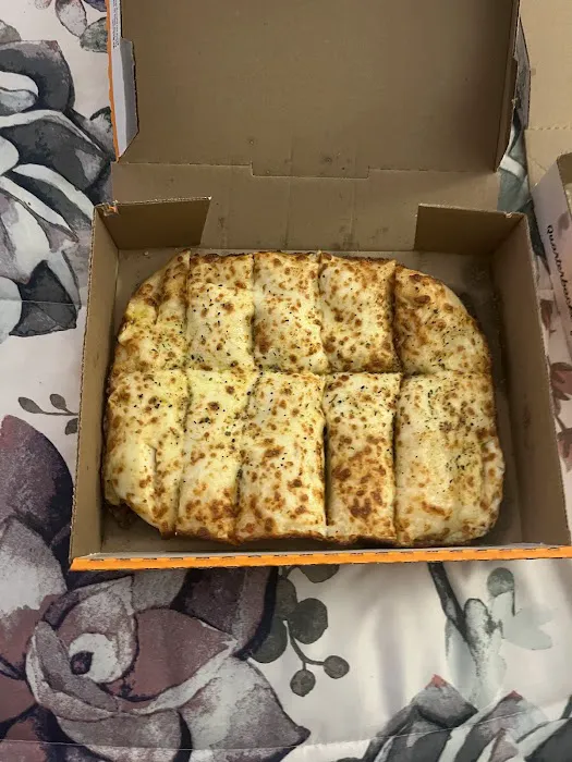 Little Caesars Pizza Picture 5