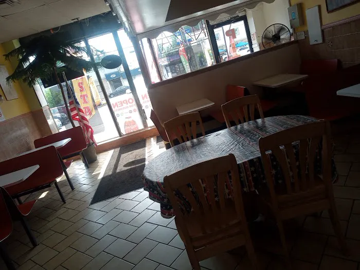 Mama Lucia's Pizzeria Picture 1