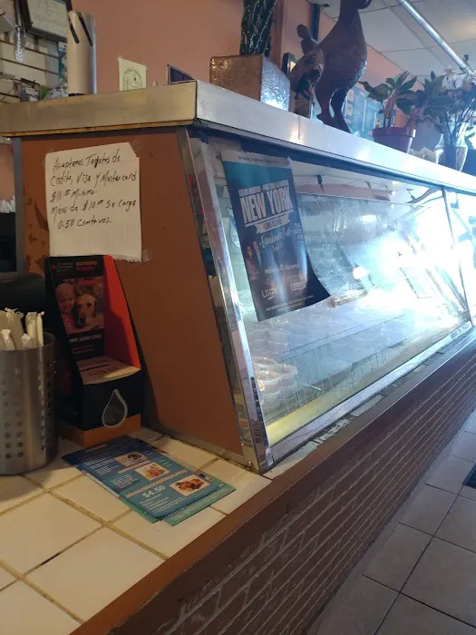 Don Juan Pupuseria Picture 9