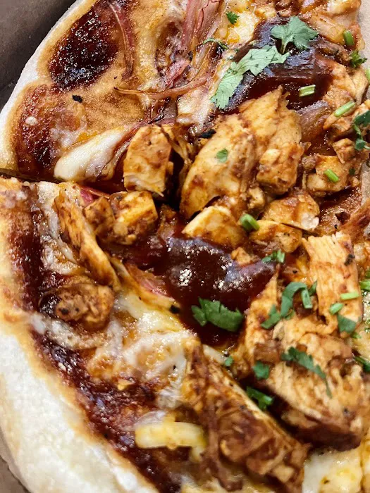 California Pizza Kitchen at Walt Whitman Picture 4