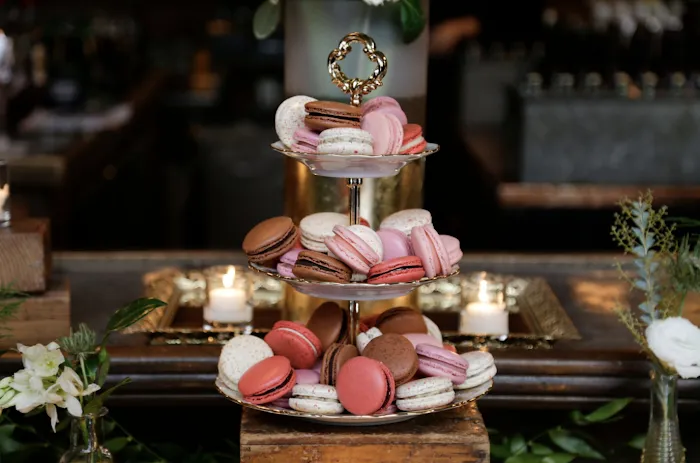 Woops! Macarons & Gifts (Walt Whitman Mall) Picture 1