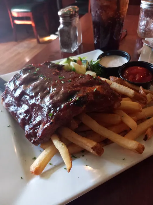 Eleven 11 Grille & Spirits Picture 8