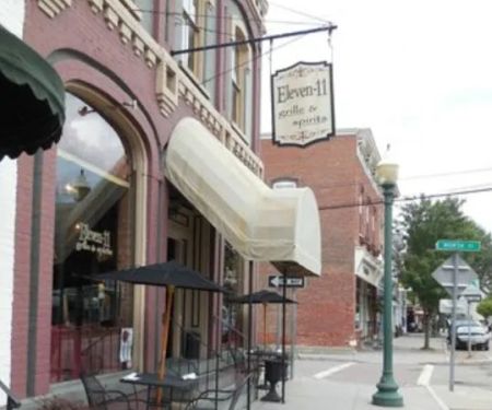 Eleven 11 Grille & Spirits
