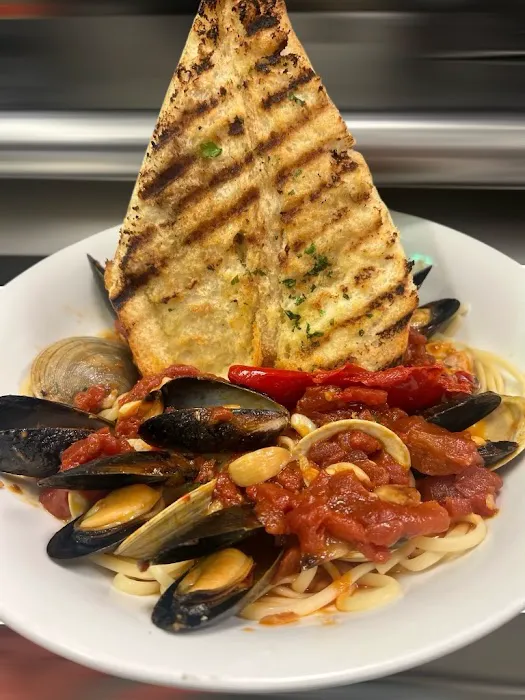 Leo's Italian Restaurant & Pizzeria Picture 2