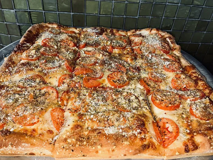 Leo's Italian Restaurant & Pizzeria Picture 8