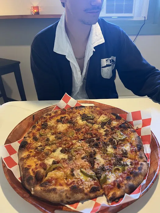 Trixie's Pizza Picture 9