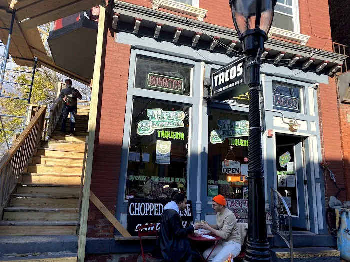 Tito Santana Taqueria Picture 6