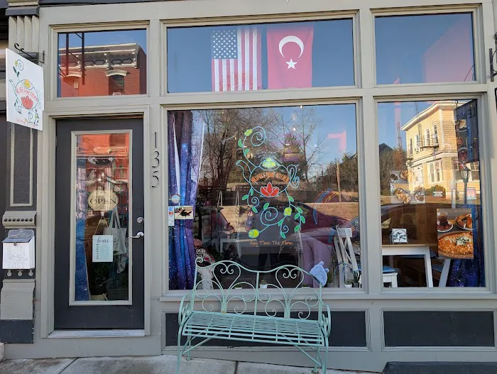 Nilufer's Home Kitchen Picture 7