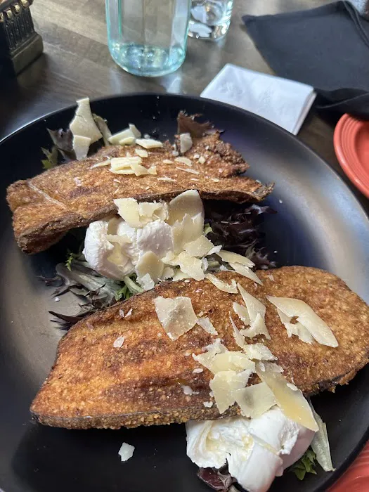 Silk Factory Picture 7