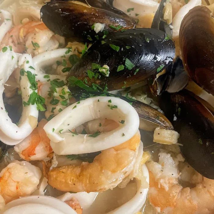 Los Portales Inc Picture 10