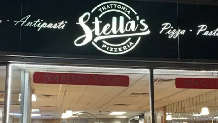 Stella’s Pizzeria Picture 7