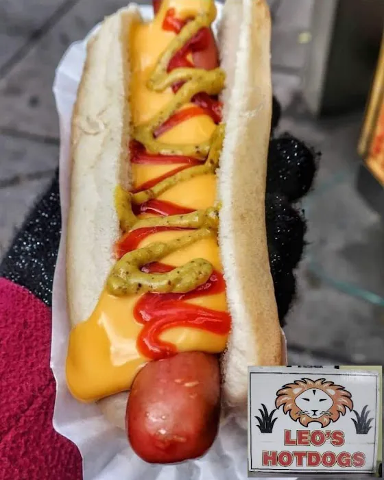 Leo's Hotdogs Picture 6