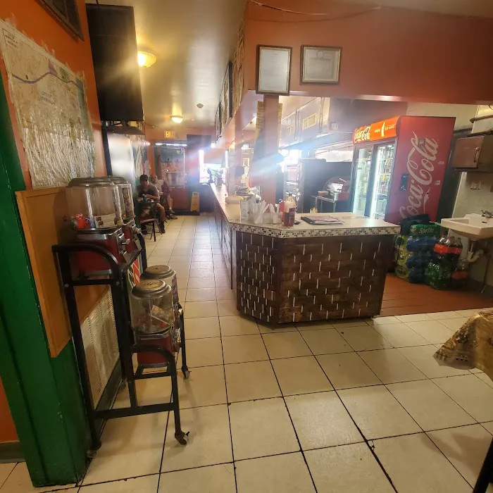 Mr Cris Pizzeria Picture 8