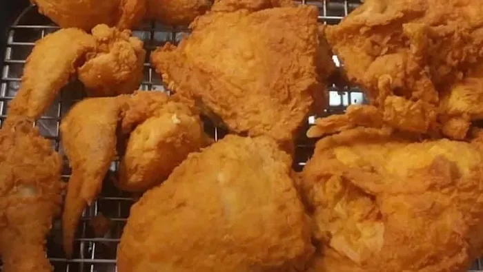 Crown Fried Chicken Picture 3