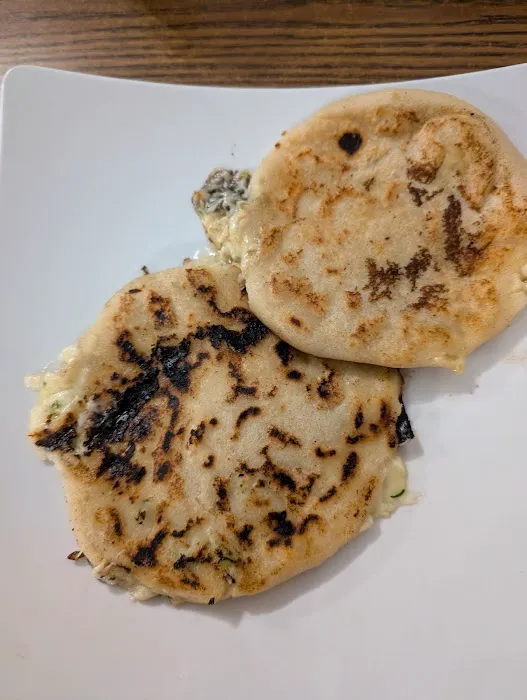 El Salvadoreño Restaurant Picture 9