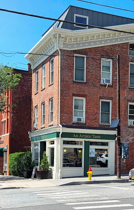 An Artistic Taste Picture 8