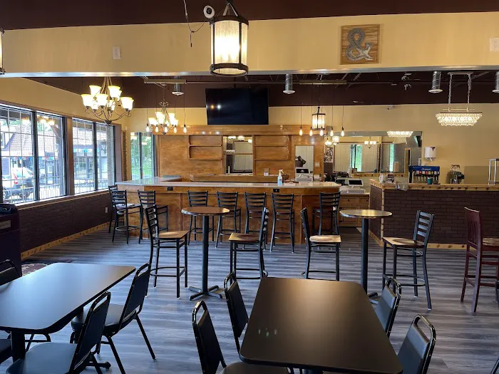 Fish & Chikzz Restaurant Picture 3