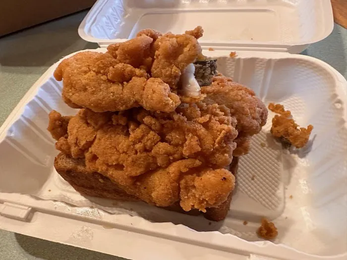 Fish & Chikzz Restaurant Picture 9