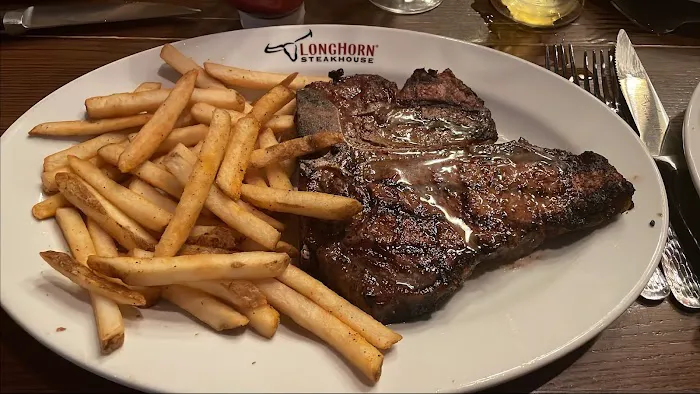 LongHorn Steakhouse Picture 7