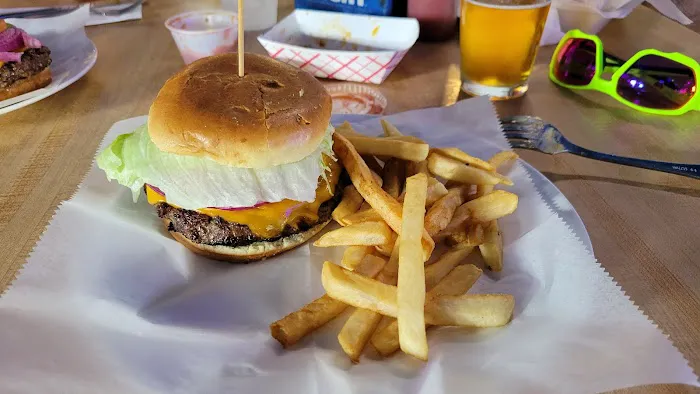 Whoo's Bar and Grill Picture 5