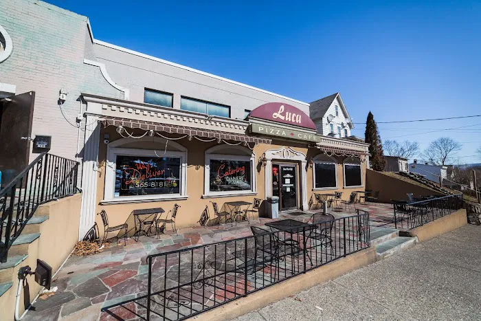 Luca Pizza Cafe Picture 6