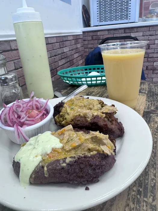 Dulce Tentación bakery y restaurant Picture 4