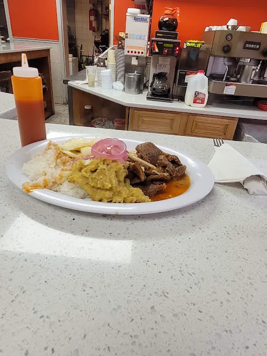 Tucasa Restaurant Picture 7