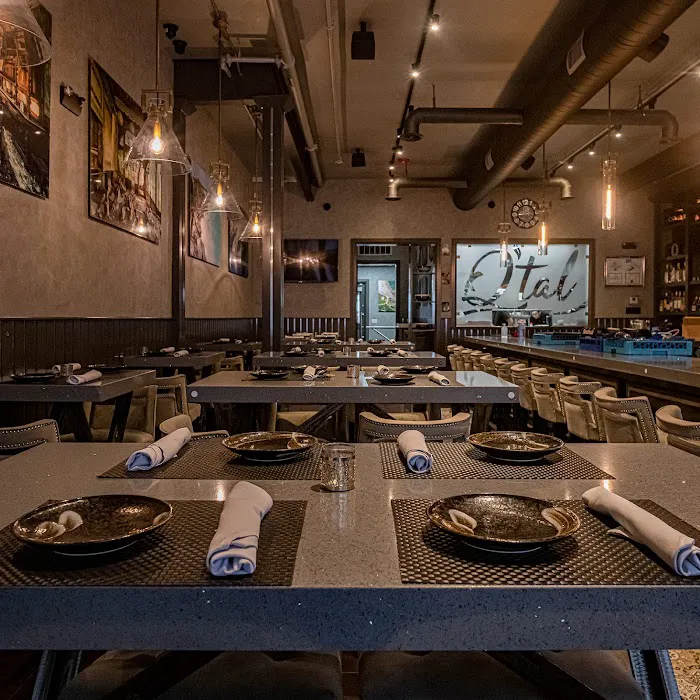 Q'tal Bar and Grill Picture 9